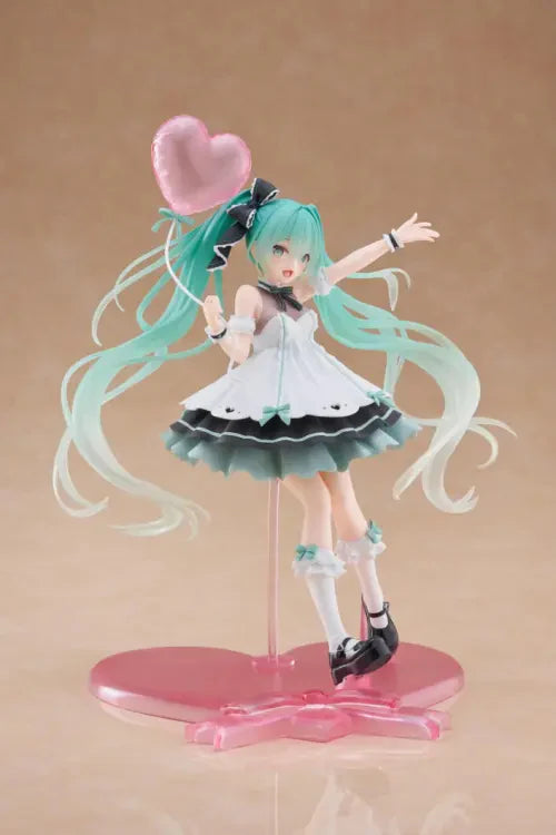 Hatsune Miku Birthday 2025 AMP+ Figure (Party Ver.) Taito