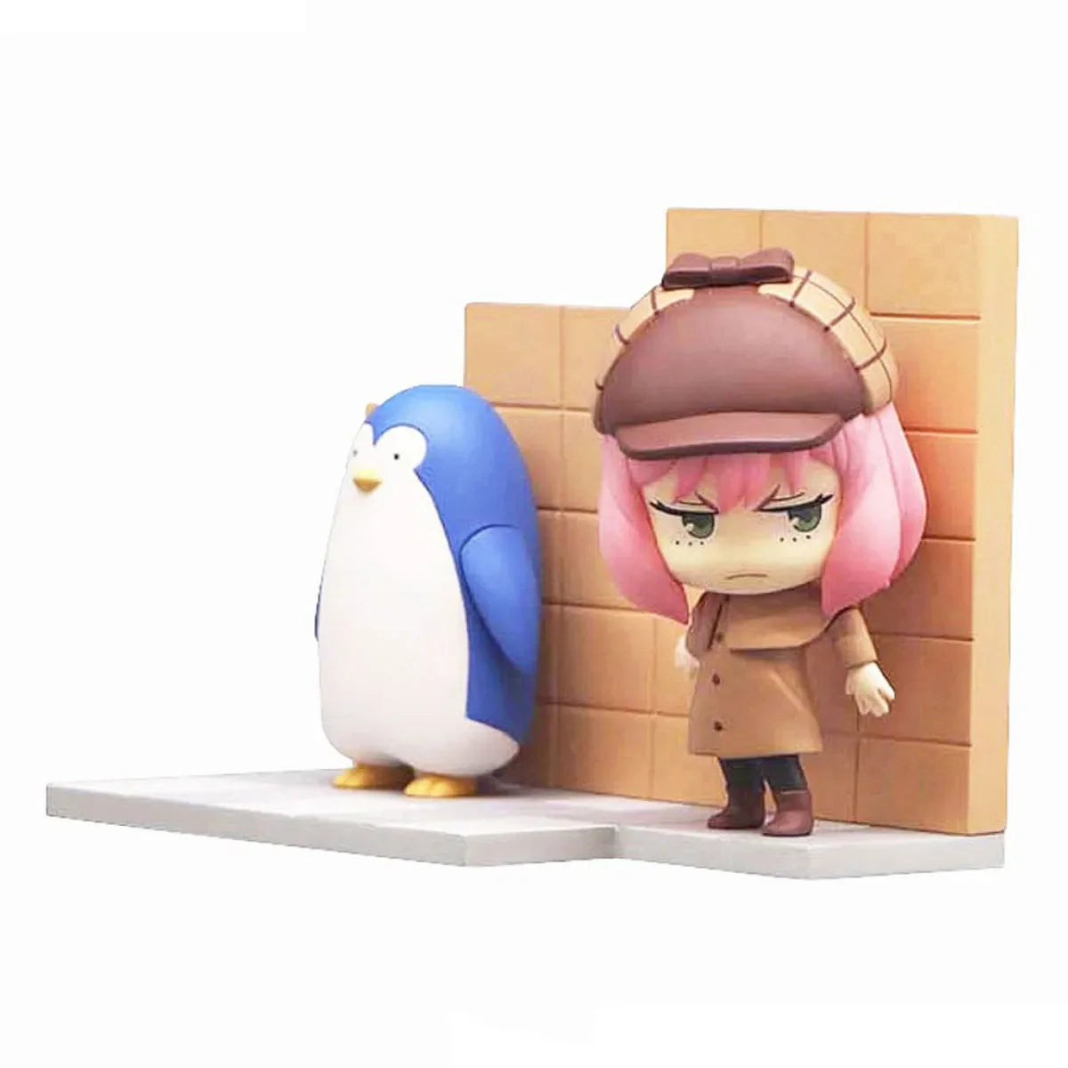 Spy x Family - Anya & Penguin Hold Figure FuRyu